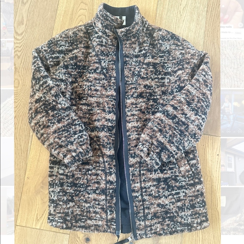 Size Small Varley Jacket